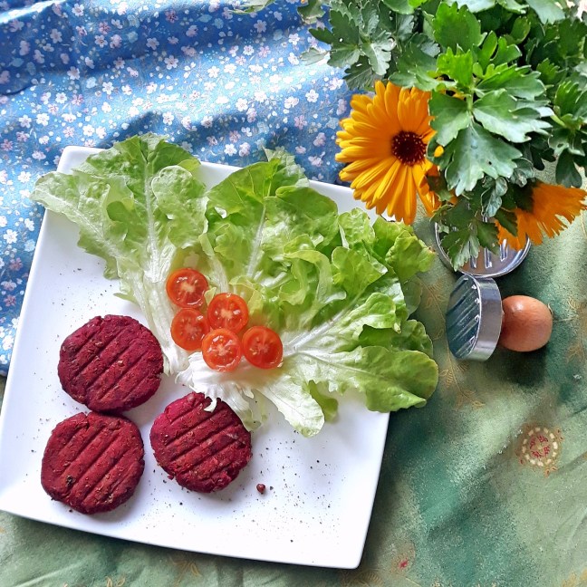 Hamburguesa de lenteja y remolacha